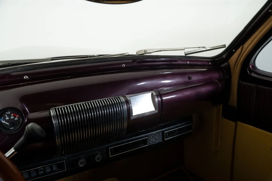 1940 Lincoln Zephyr - Image 24 of 31