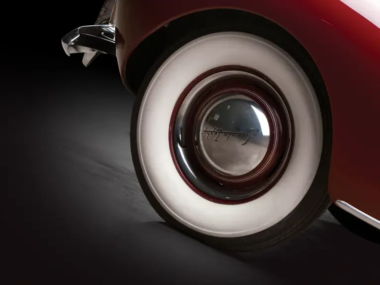 1940 Lincoln Zephyr - Image 10 of 21