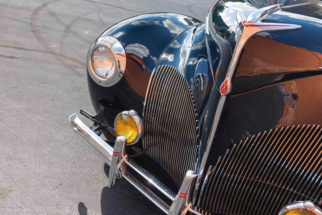 1940 Lincoln Zephyr - Image 17 of 31