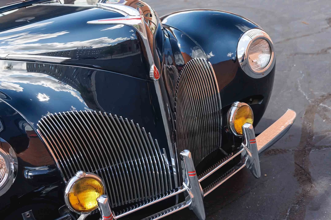 1940 Lincoln Zephyr - Image 18 of 31