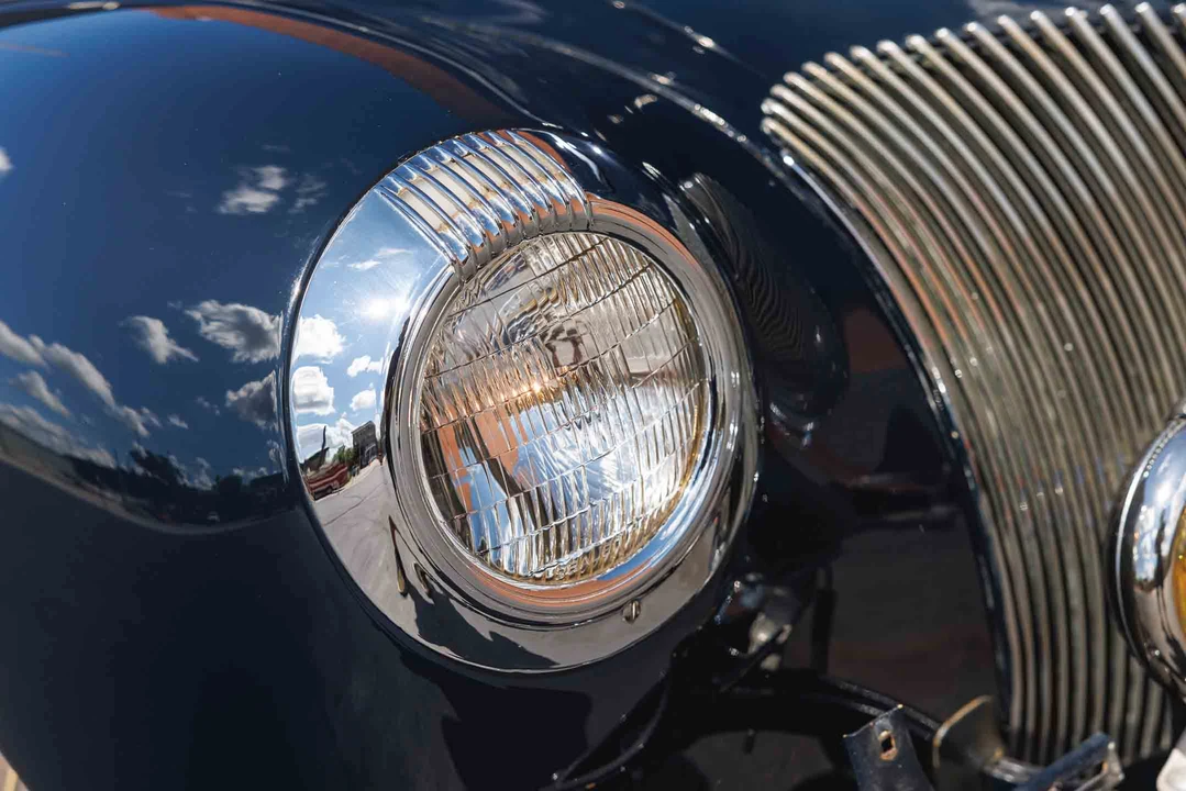 1940 Lincoln Zephyr - Image 19 of 31