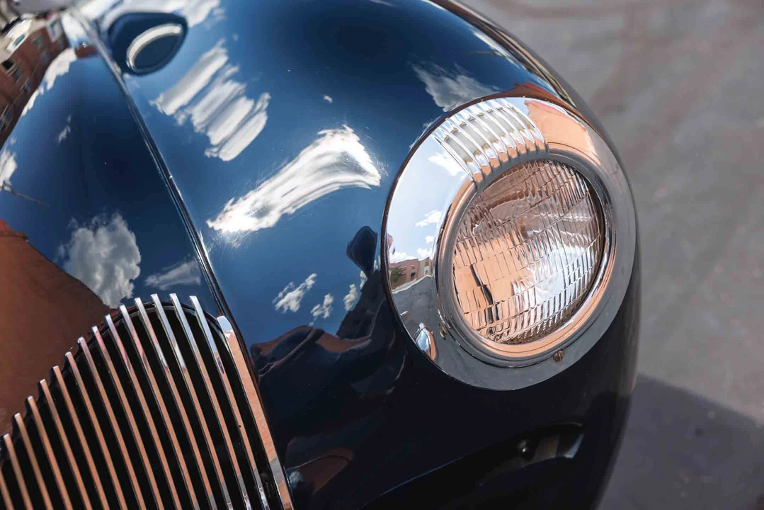 1940 Lincoln Zephyr - Image 20 of 31