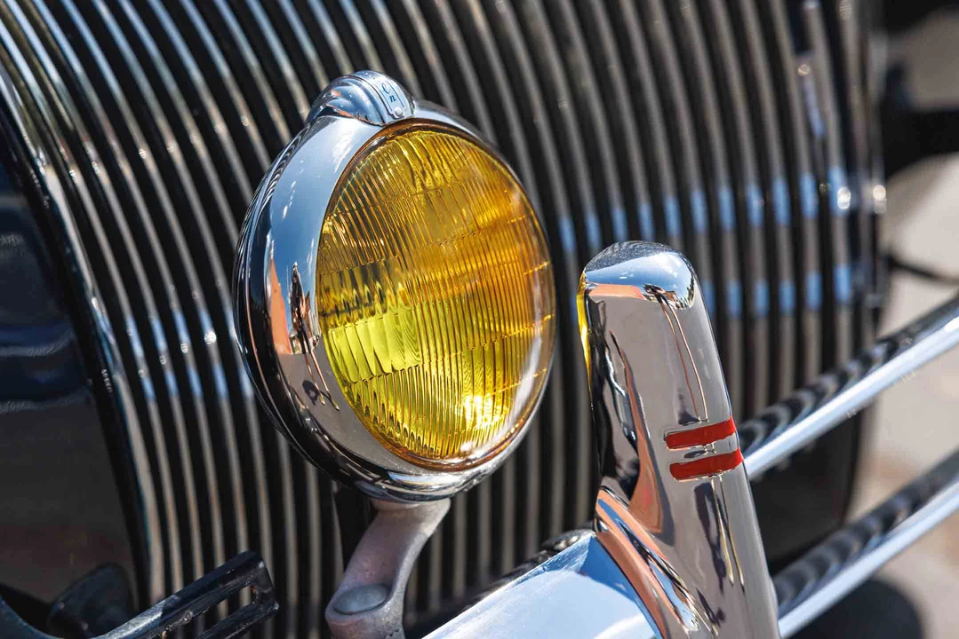 1940 Lincoln Zephyr - Image 26 of 31