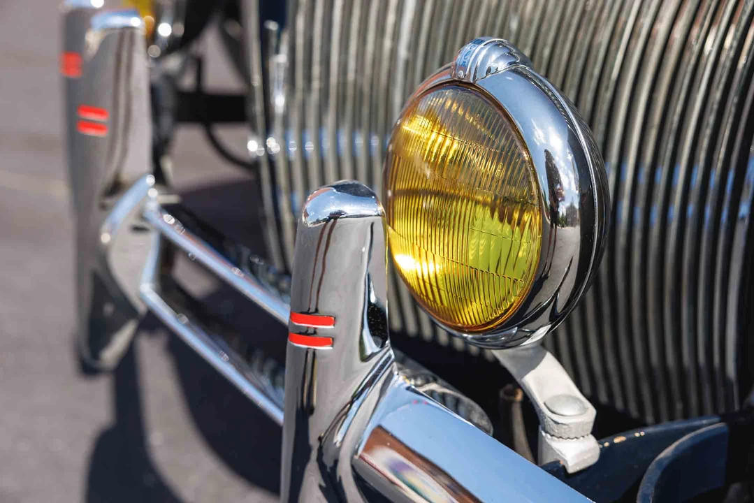1940 Lincoln Zephyr - Image 27 of 31