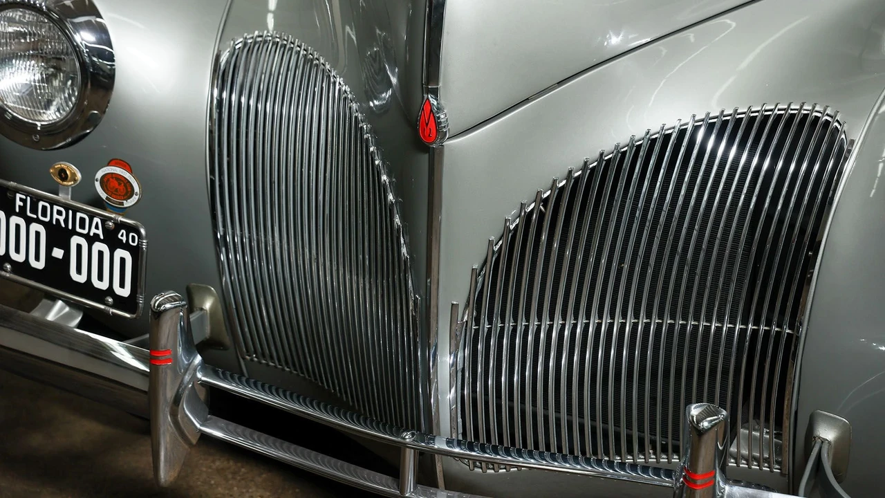 1940 Lincoln Zephyr - Image 9 of 31
