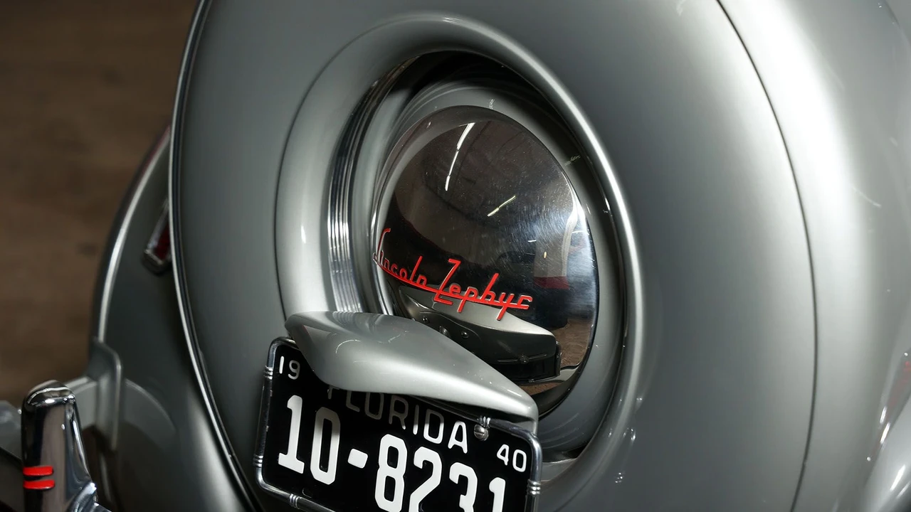 1940 Lincoln Zephyr - Image 26 of 31