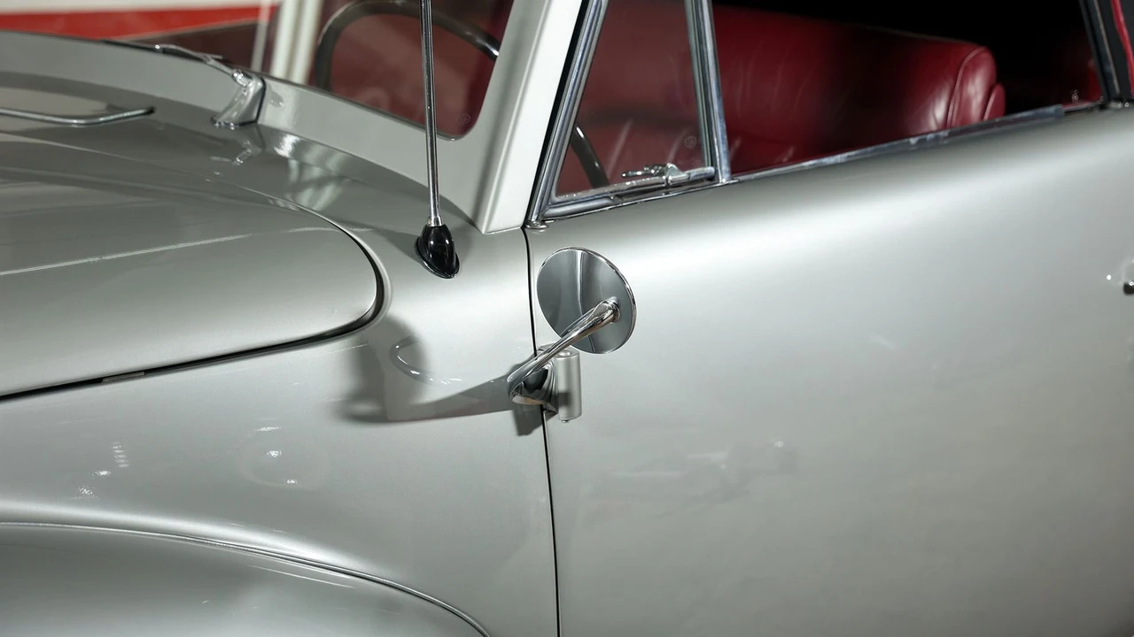 1940 Lincoln Zephyr - Image 13 of 31