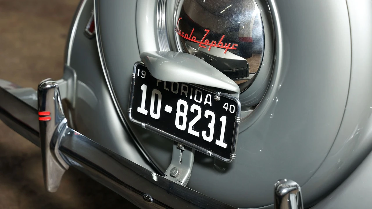 1940 Lincoln Zephyr - Image 28 of 31