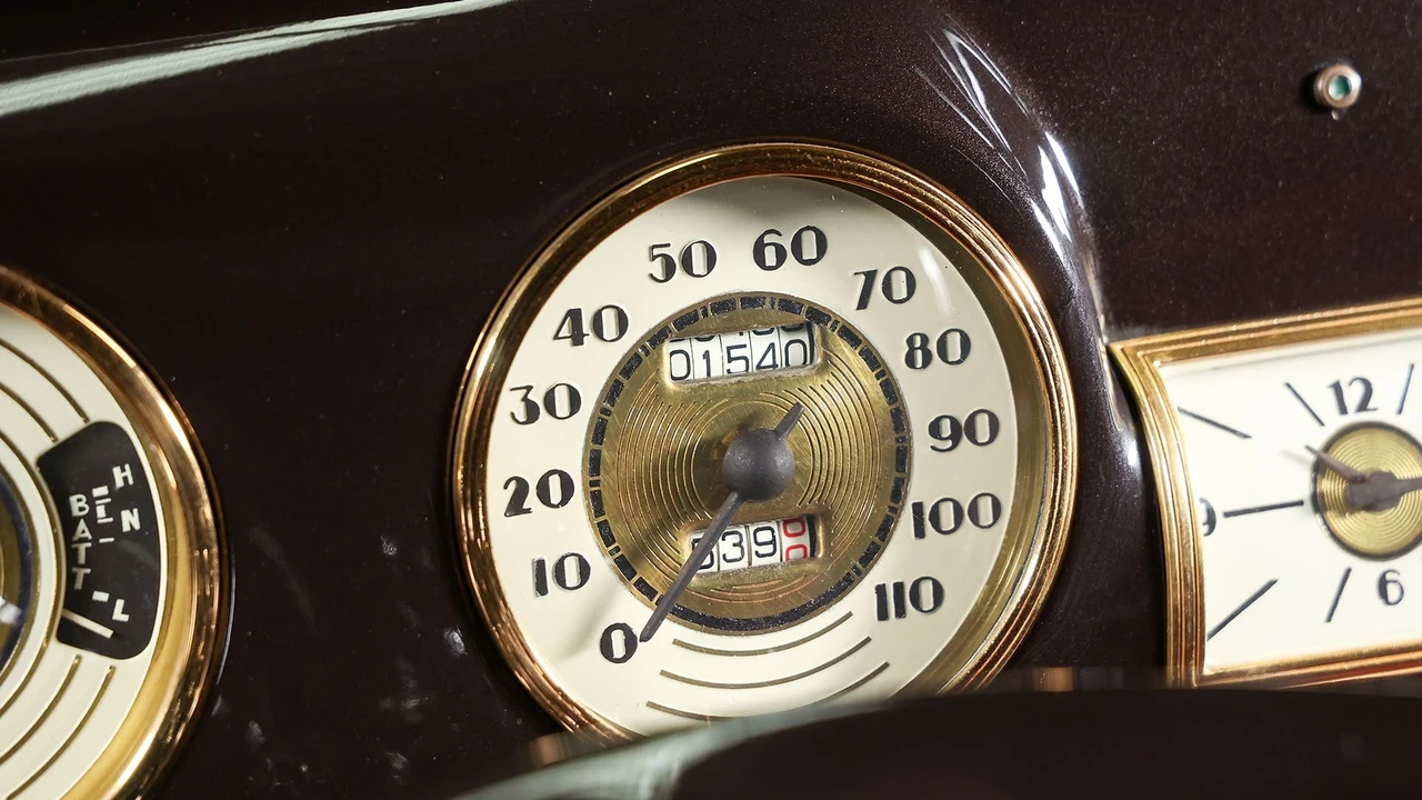 1940 Lincoln Zephyr - Image 30 of 31