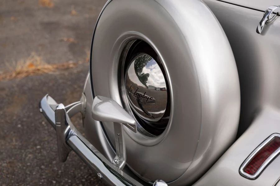 1940 Lincoln Continental 1st Gen - Image 11 of 23