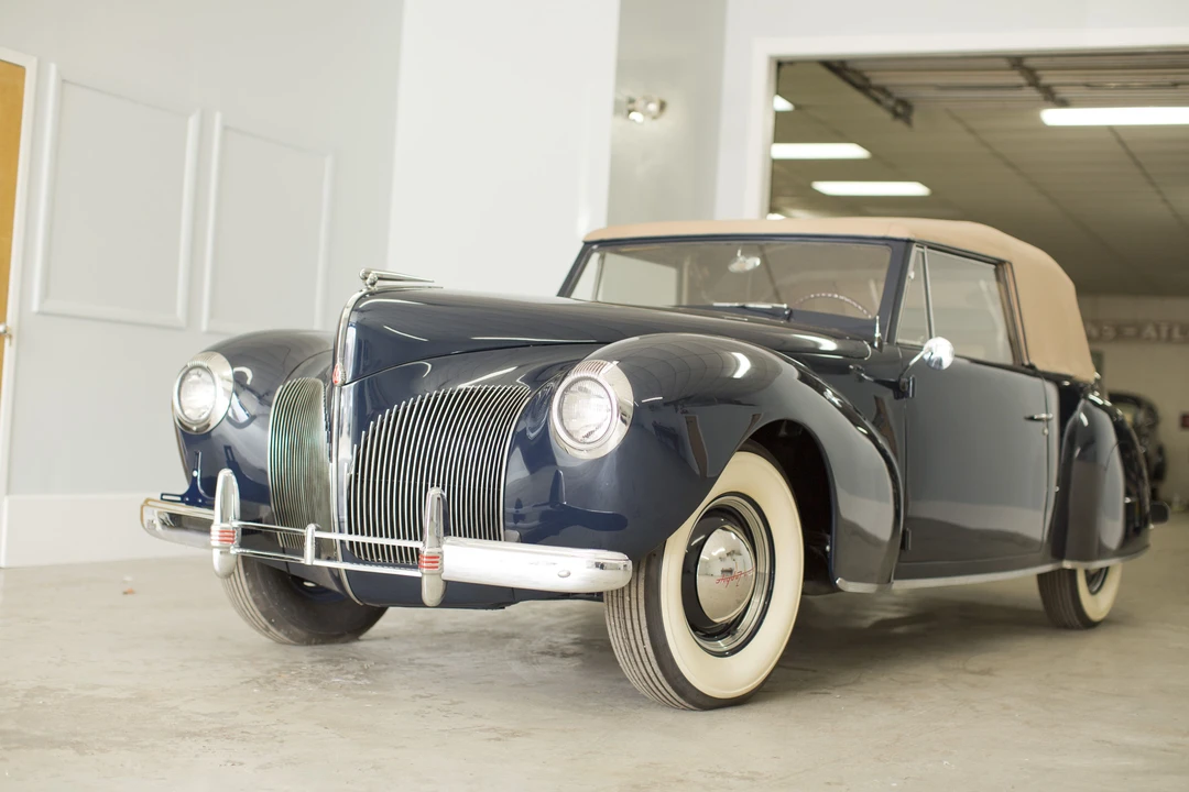 1940 Lincoln Zephyr - Image 9 of 19