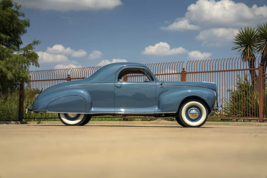 1940 Lincoln Continental 1st Gen - Image 2 of 31