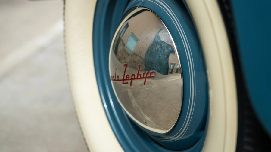 1940 Lincoln Zephyr - Image 17 of 28