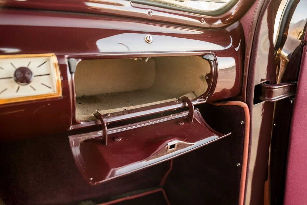 1940 Lincoln Zephyr - Image 14 of 31