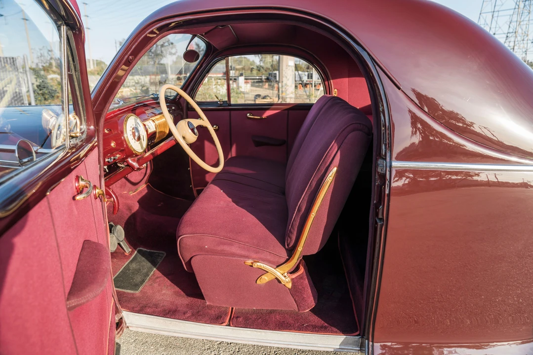 1940 Lincoln Zephyr - Image 2 of 31