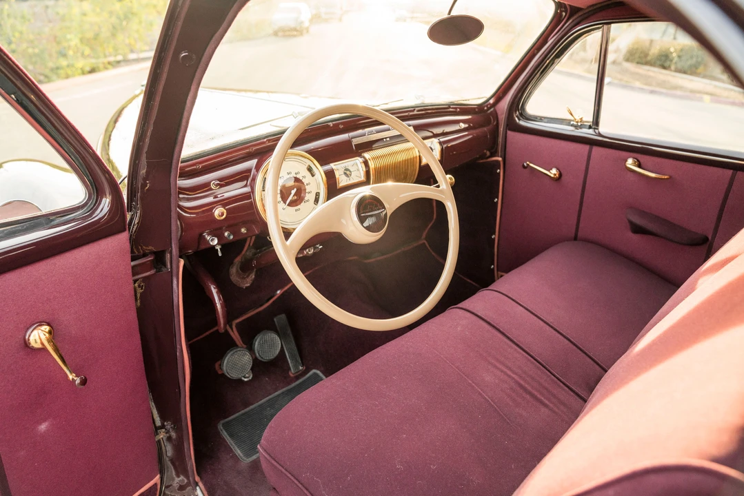 1940 Lincoln Zephyr - Image 18 of 31