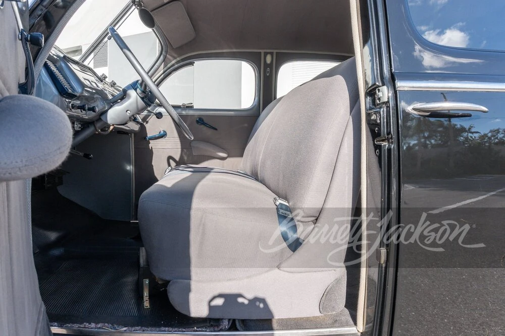 1940 Mercury Eight - Image 5 of 27