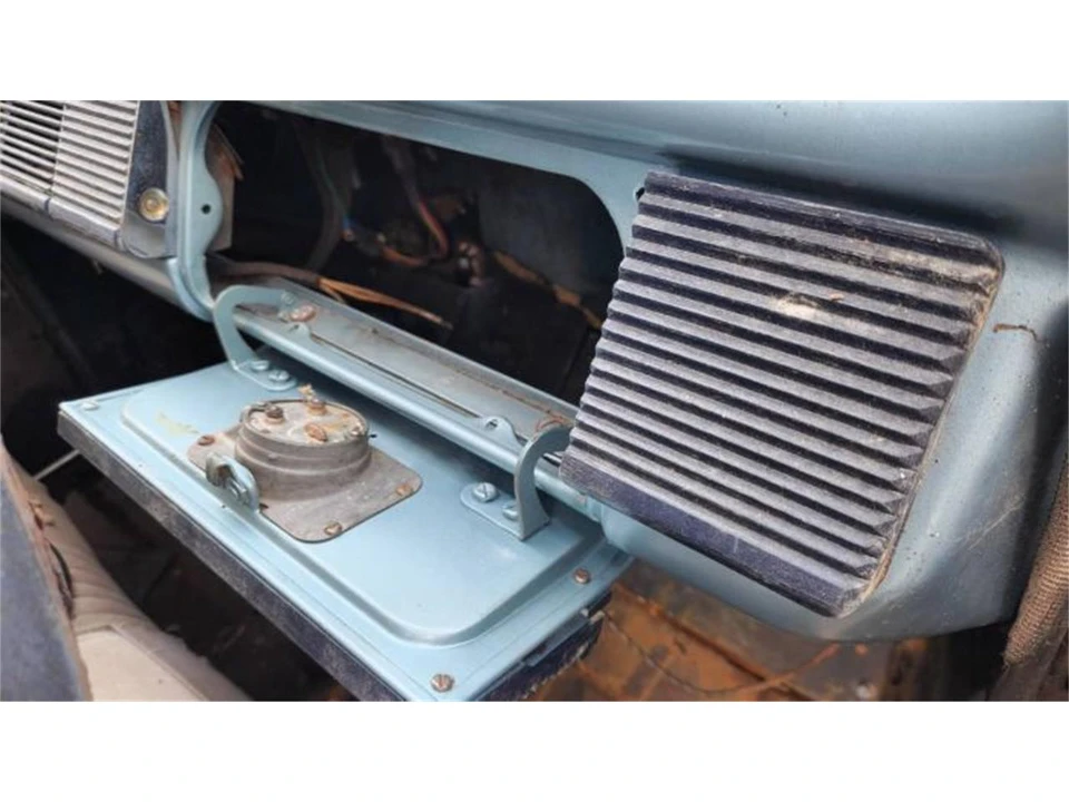 1940 Mercury Eight - Image 10 of 23
