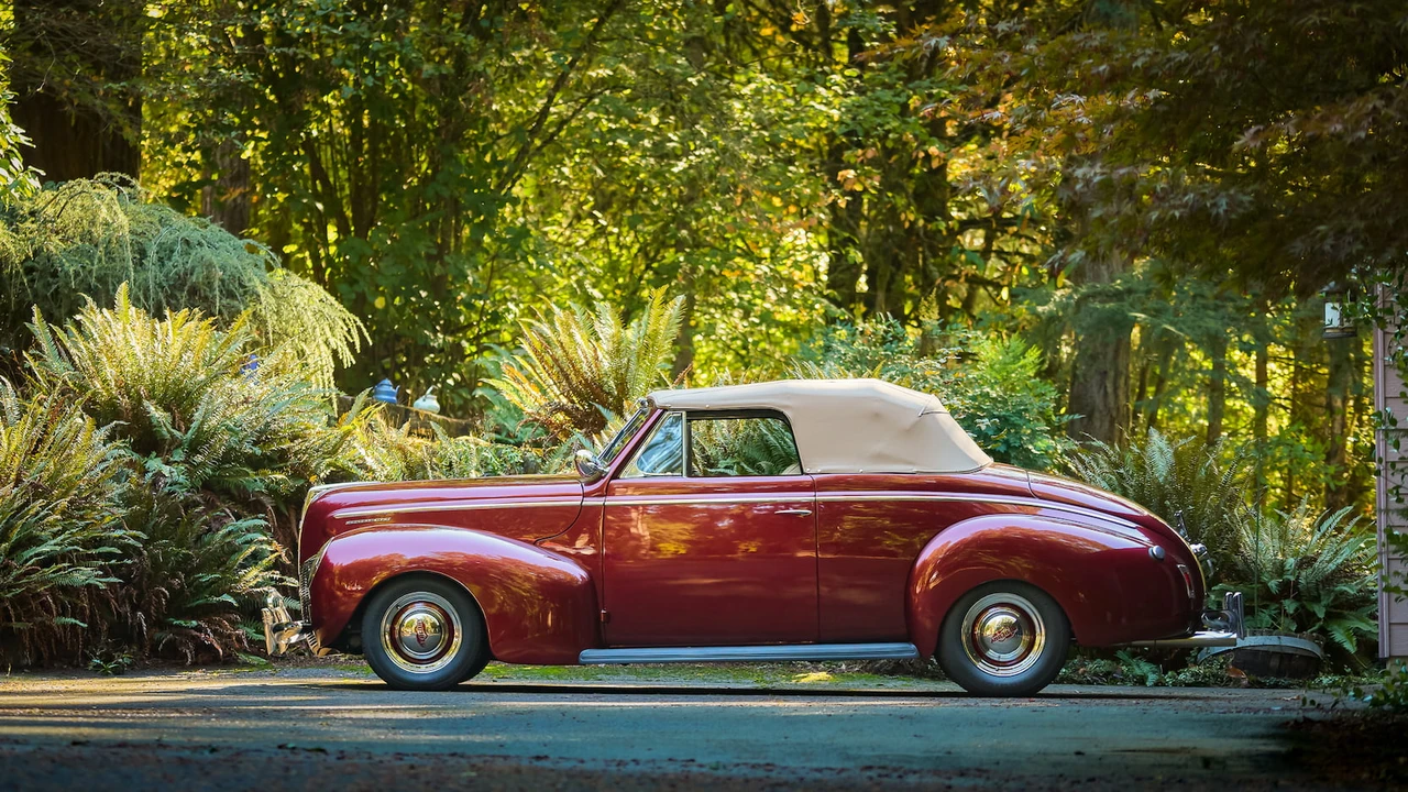 1940 Mercury Eight - Image 17 of 31