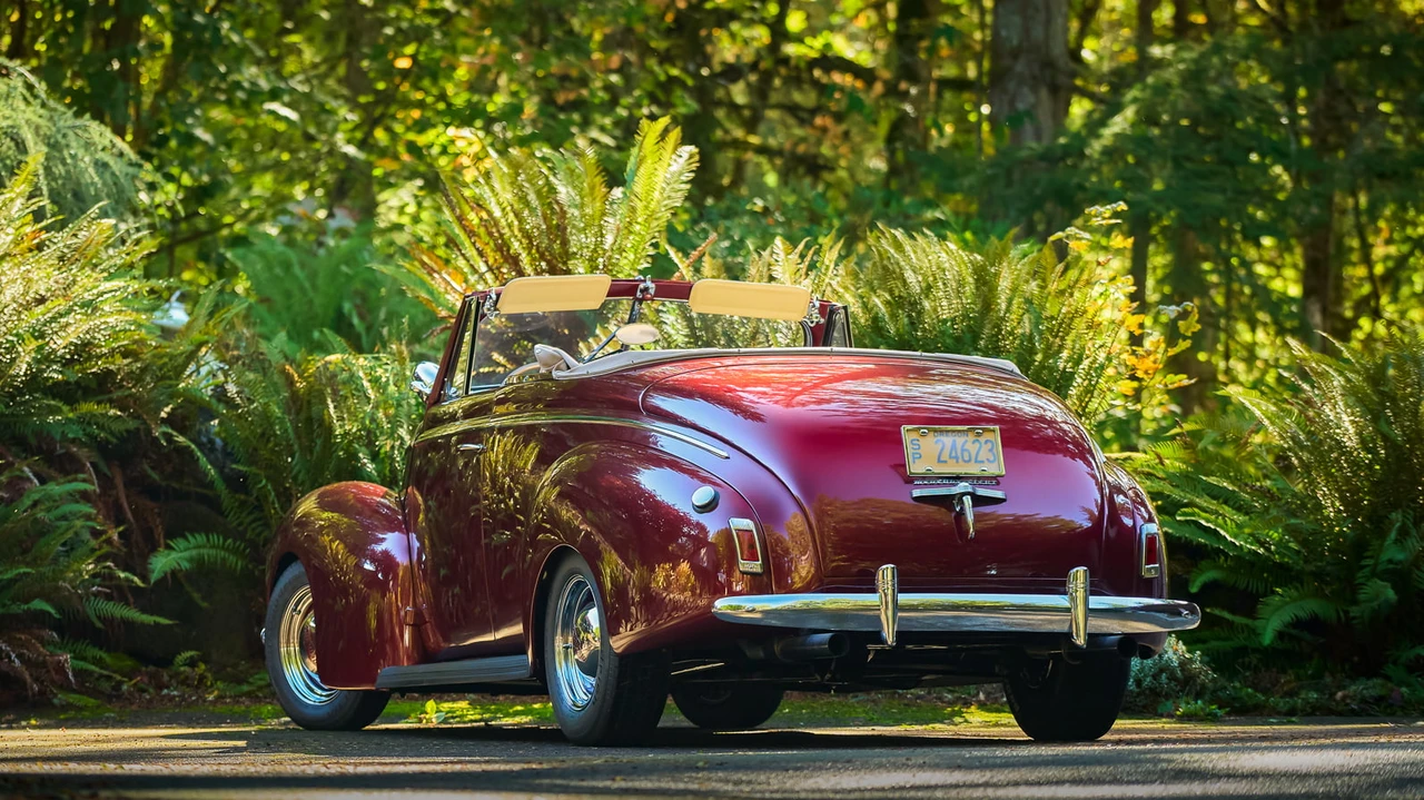1940 Mercury Eight - Image 3 of 31