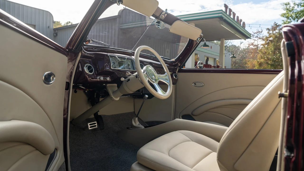 1940 Mercury Eight - Image 4 of 21