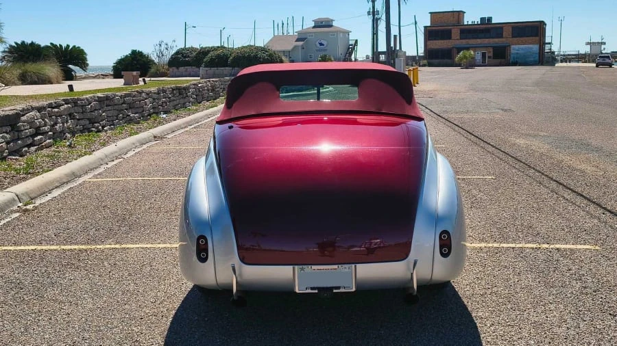 1940 Mercury Eight - Image 4 of 11