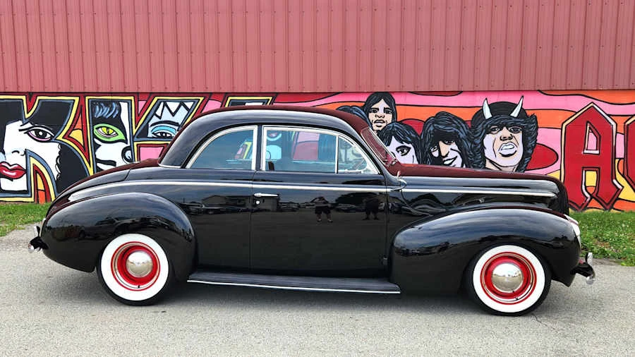 1940 Mercury Eight - Image 2 of 30