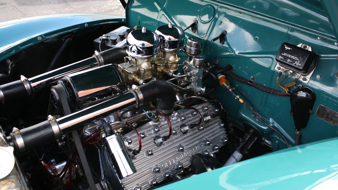 1940 Mercury Eight - Image 5 of 17