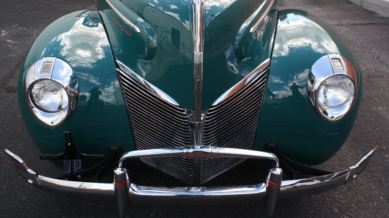 1940 Mercury Eight - Image 8 of 17