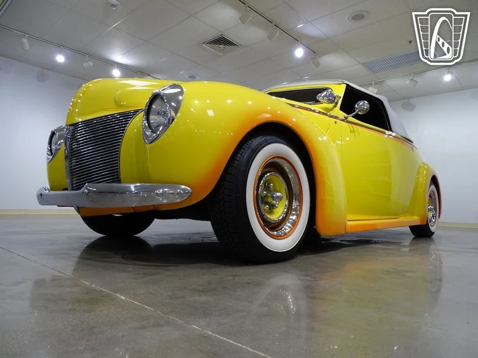 1940 Mercury Eight - Image 6 of 12