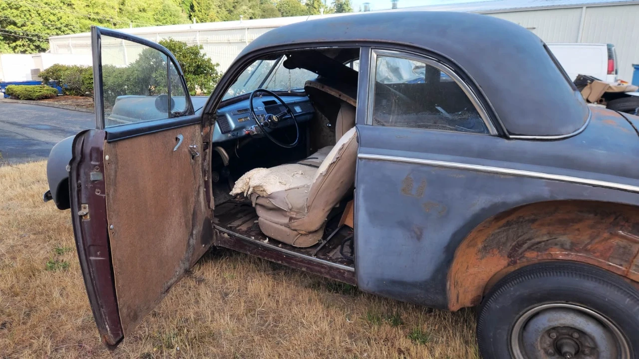 1940 Mercury Eight - Image 9 of 21