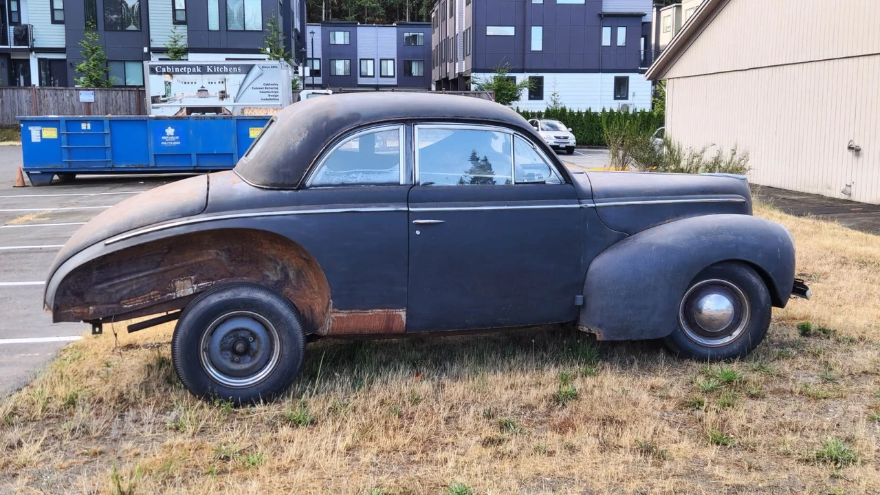 1940 Mercury Eight - Image 3 of 21