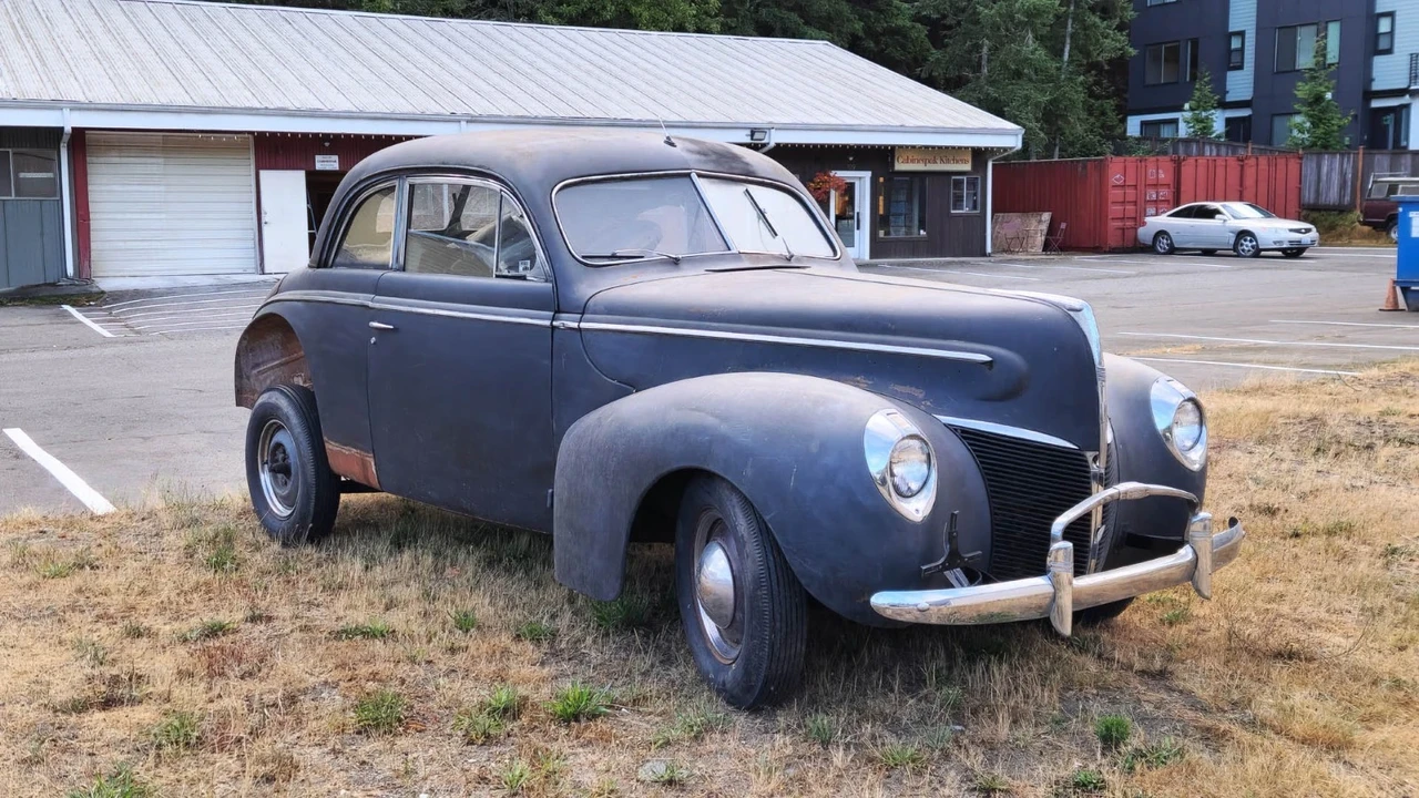 1940 Mercury Eight - Image 7 of 21