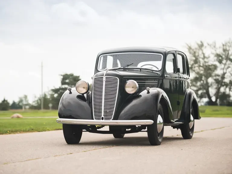 1940 Morris - Image 2 of 19
