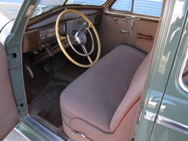 1940 Oldsmobile 98 - Image 4 of 5