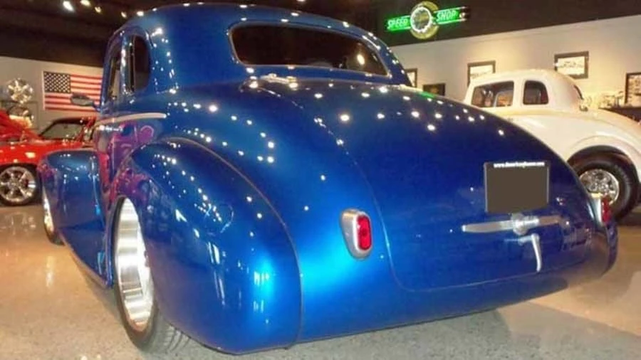 1940 Oldsmobile 98 - Image 3 of 10