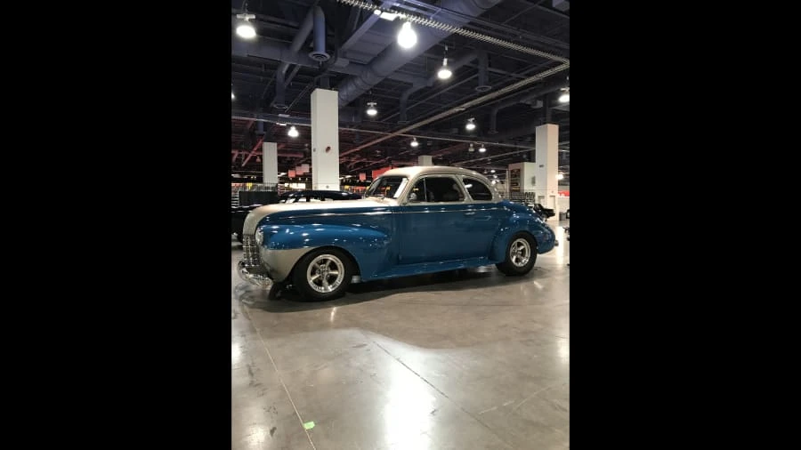 1940 Oldsmobile 98 - Image 11 of 12