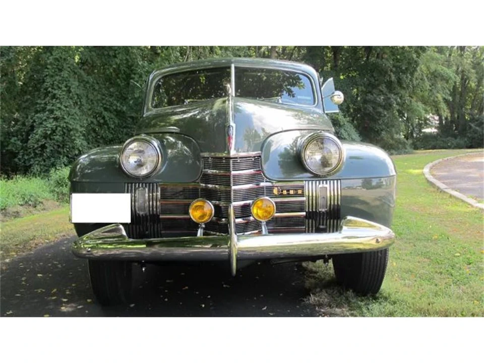 1940 Oldsmobile Custom Cruiser - Image 3 of 9