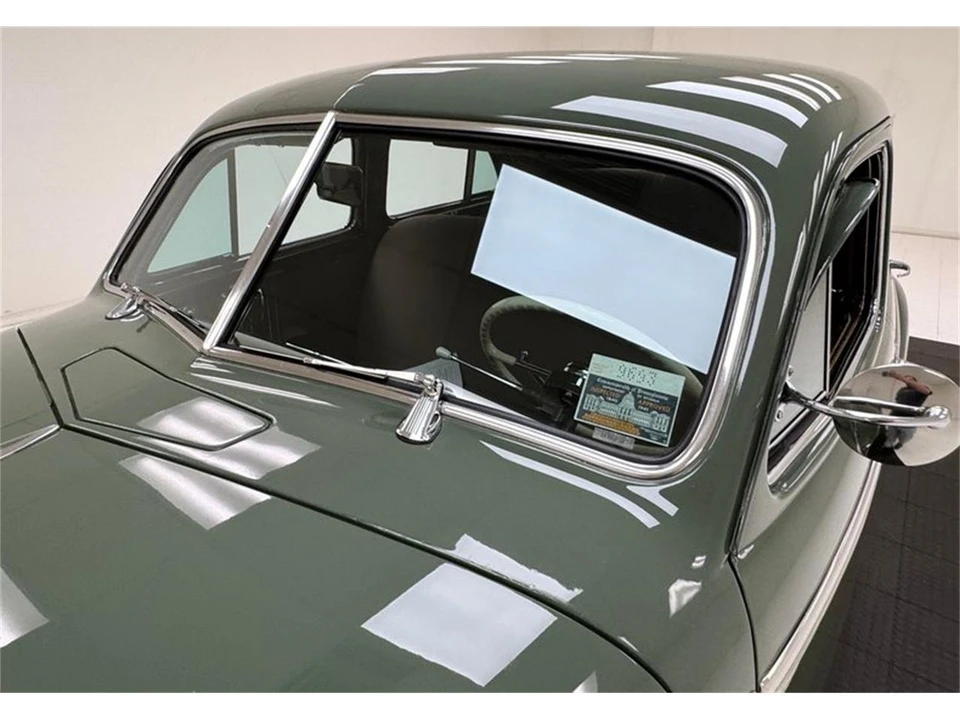 1940 Oldsmobile F-Series - Image 16 of 31