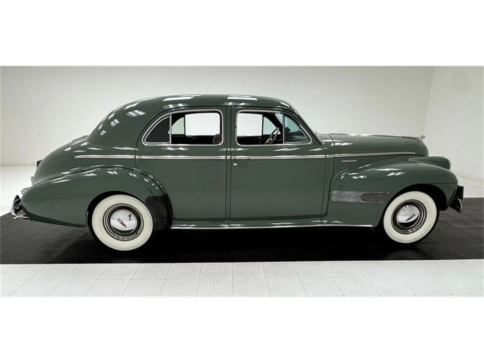 1940 Oldsmobile F-Series - Image 6 of 31