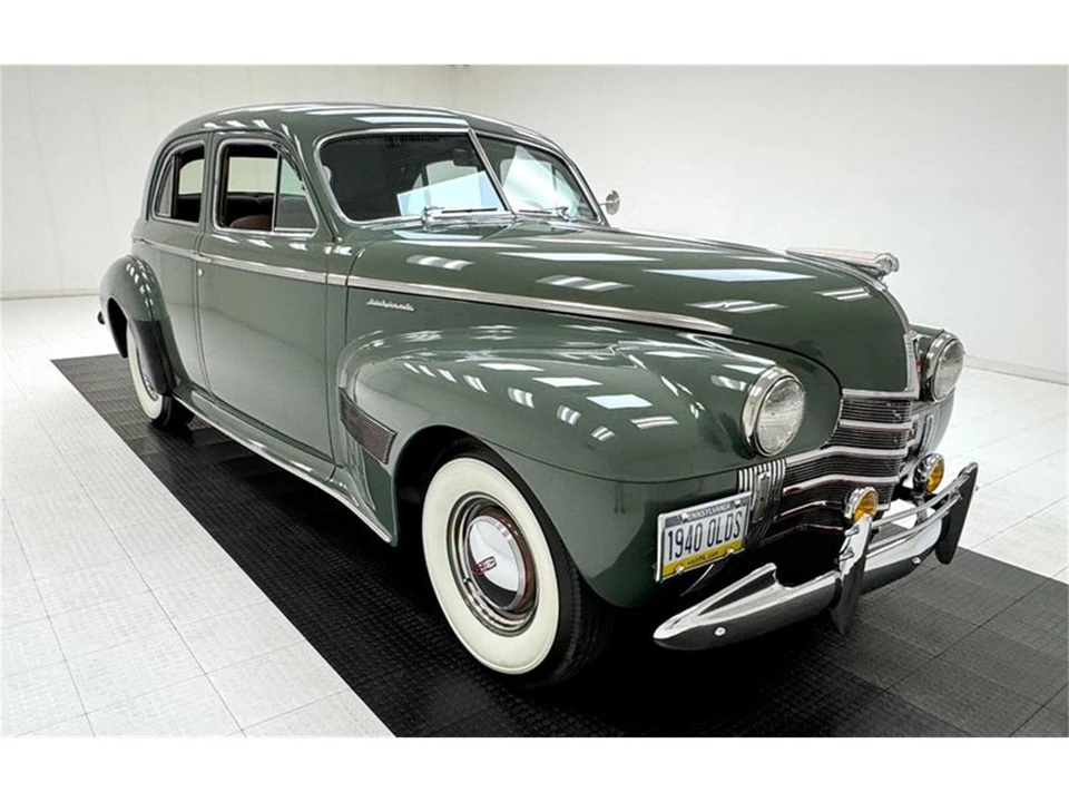 1940 Oldsmobile F-Series - Image 7 of 31