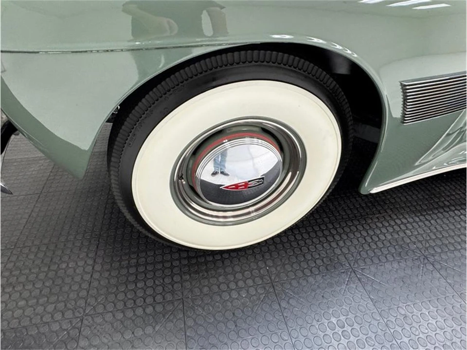 1940 Oldsmobile F-Series - Image 13 of 31