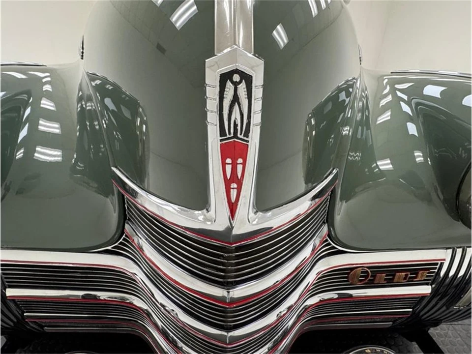 1940 Oldsmobile F-Series - Image 10 of 31