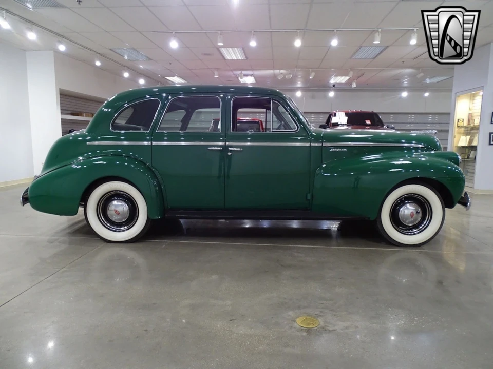 1940 Oldsmobile - Image 8 of 12