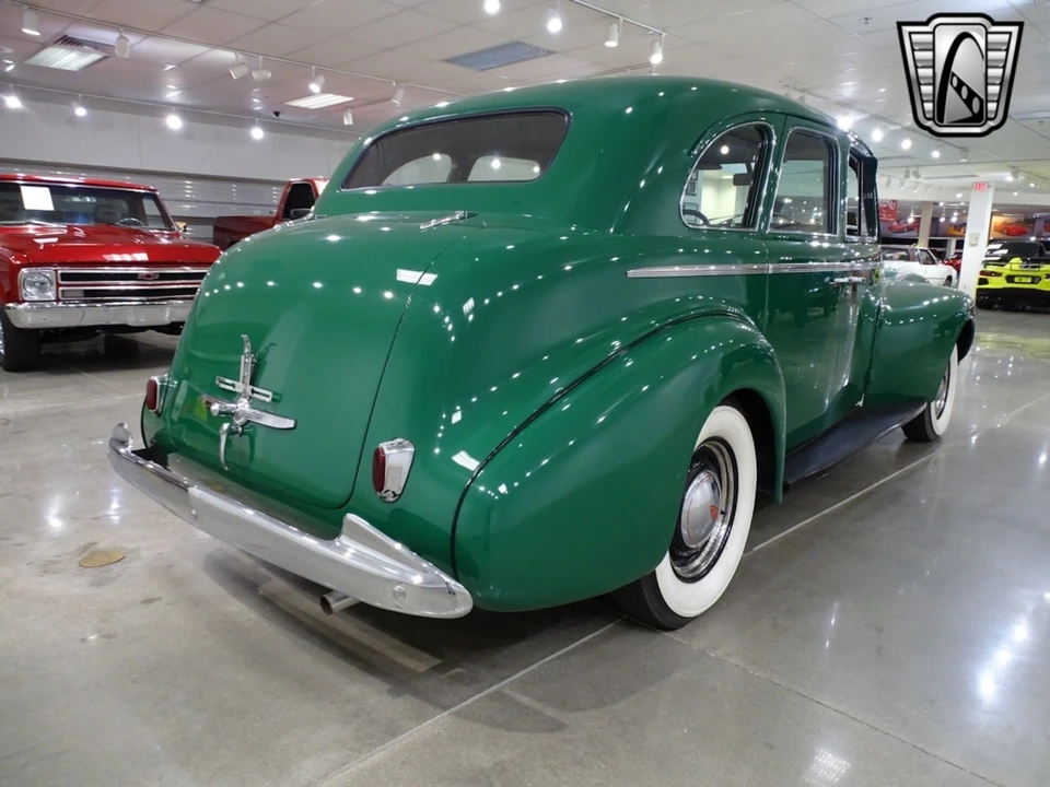1940 Oldsmobile - Image 7 of 12
