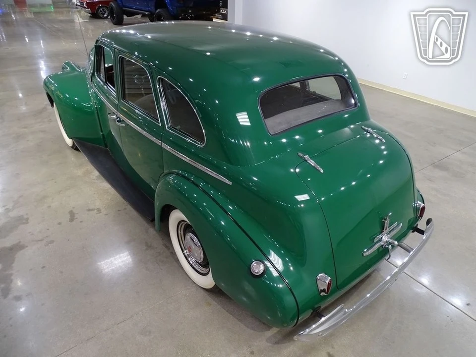 1940 Oldsmobile - Image 10 of 21