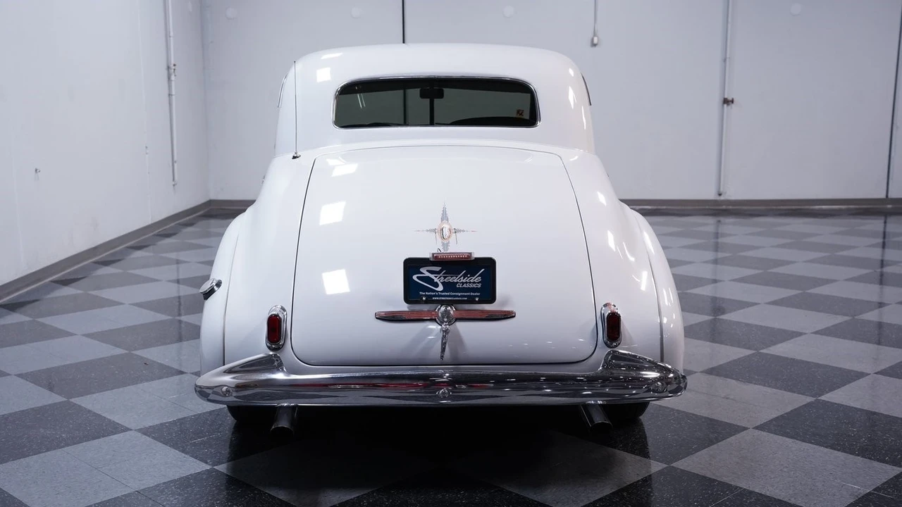 1940 Oldsmobile - Image 9 of 21