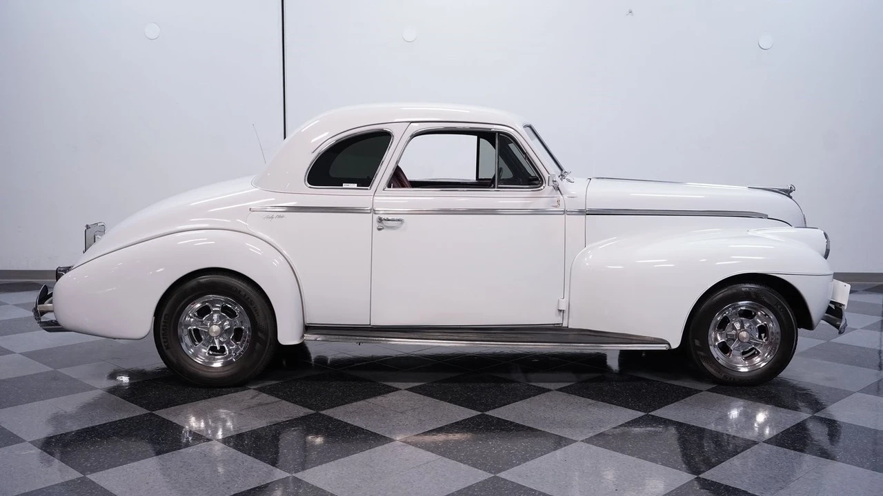 1940 Oldsmobile - Image 12 of 21