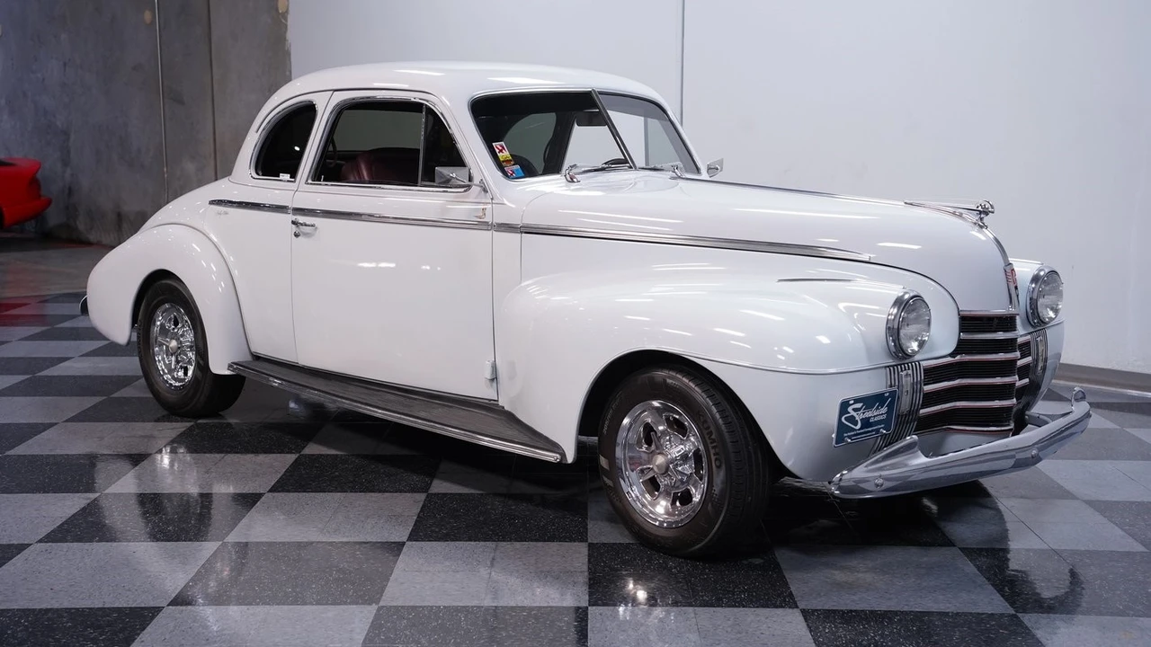 1940 Oldsmobile - Image 13 of 21