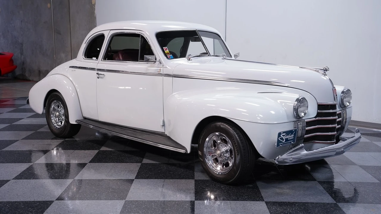 1940 Oldsmobile 98 - Image 12 of 12